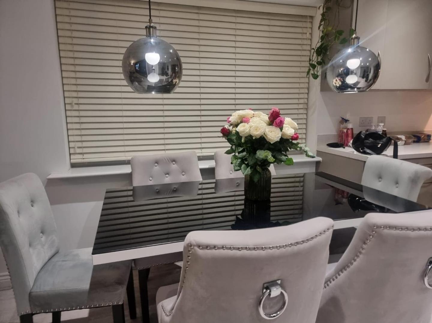 Bromley Common- Double Bedroom With En-Suite With Private Lounge In Shared Town House Extérieur photo
